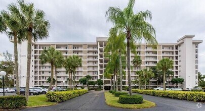 Building Photo - 3000 S Course Dr