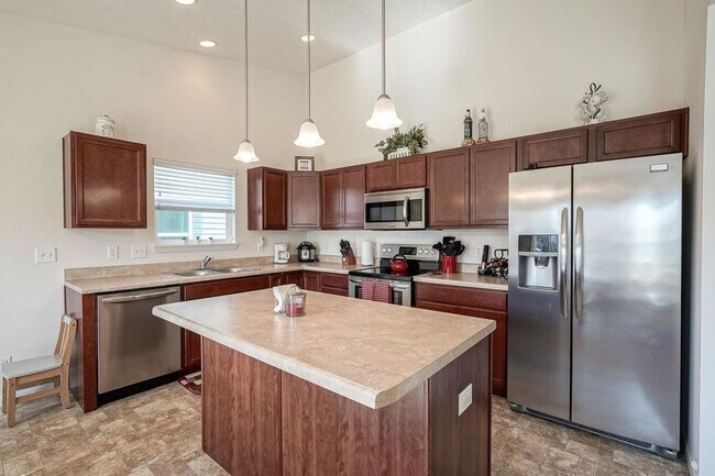 Foto del edificio - HOUSE...3 Bedroom 2 Bath