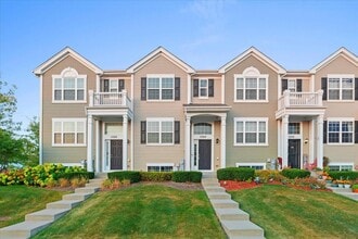 Building Photo - 1092 Sapphire Ln