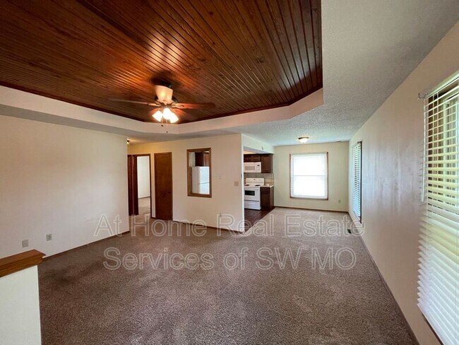 Foto del edificio - 453 W Grand St
