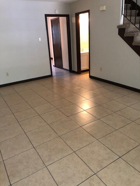 Foto del edificio - 1242 Park Dr