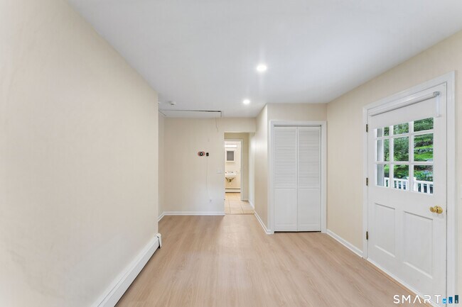 Building Photo - 80 Hannahs Rd