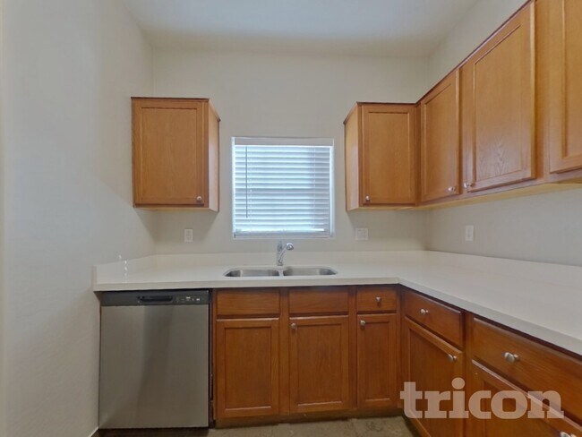 Foto del edificio - 17731 W Banff Ln