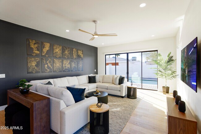 Foto del edificio - 7520 E Highland Ave