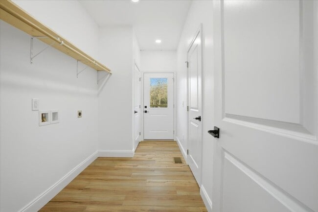 Building Photo - Dandridge -  New Construction