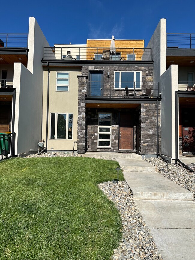 Street view - 2930 S Lincoln St