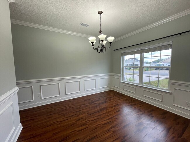 Foto del edificio - Home For Rent