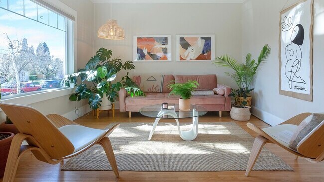 Foto del edificio - 4631 SE Clinton St