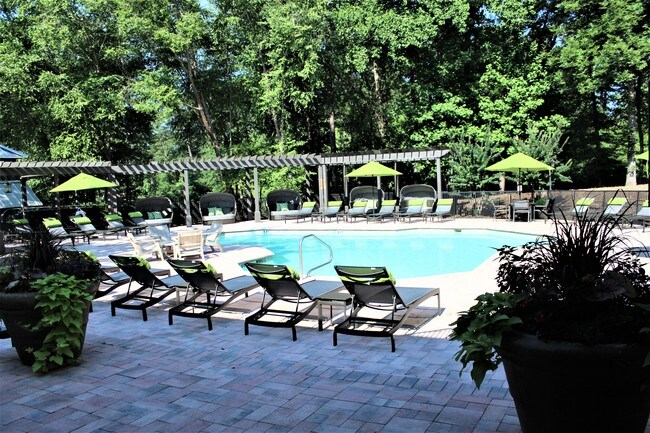 Foto del edificio - Grand Highlands Apartments