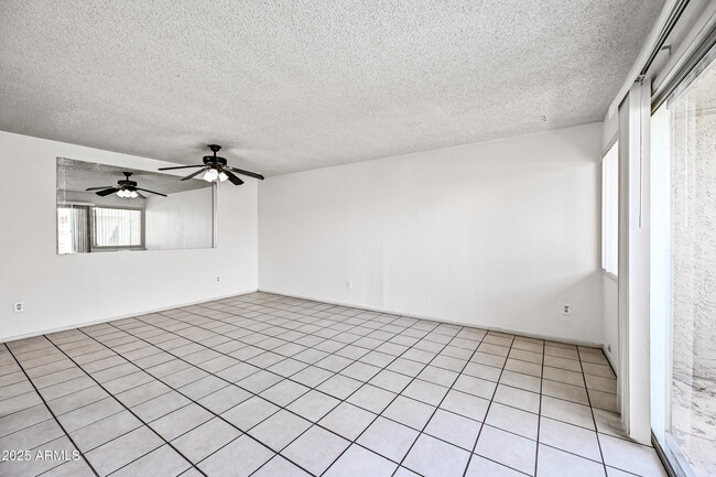 Building Photo - 2690 N 43rd Ave