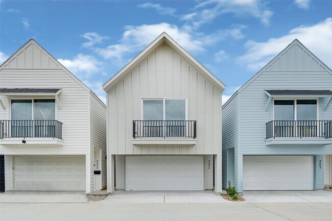 Foto del edificio - 4606 Crown Grove Ln