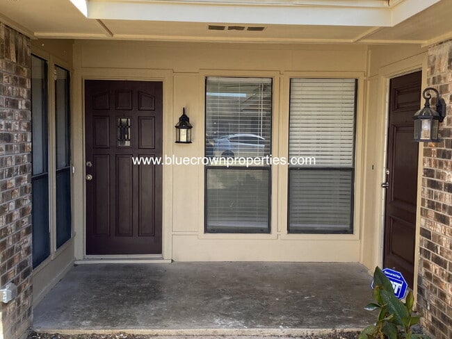 Building Photo - 139 Wildwood Dr