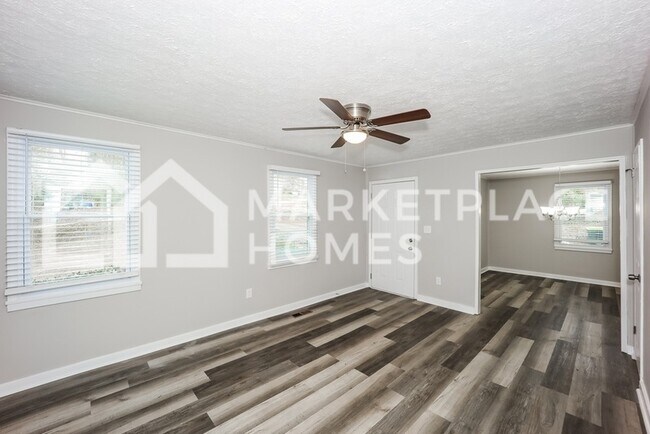 Building Photo - 67 Bailey Dr