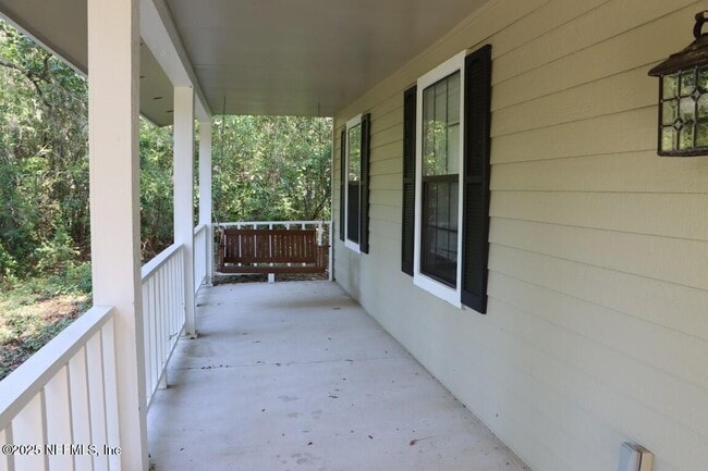 Building Photo - 4347 Clove St