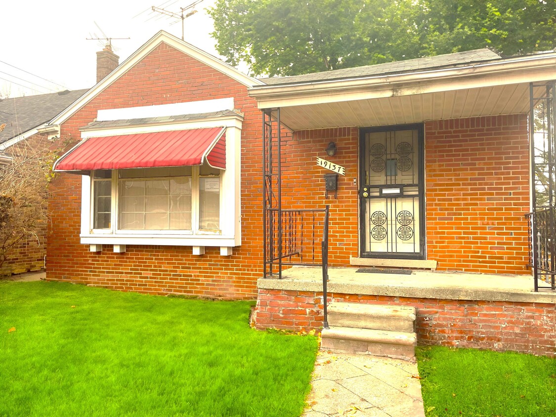 Primary Photo - 19137 Cooley St