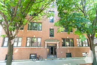 Building Photo - 1949 W Cuyler Ave