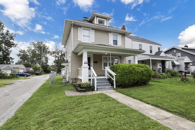 Building Photo - 418 Townsend Ave