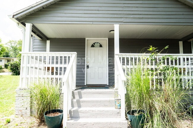 Photo - 3625 Reagan Ave NW House