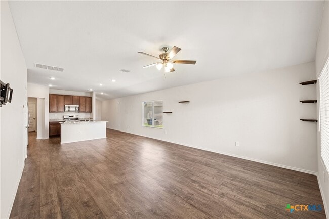 Building Photo - 529 Havarti Wy