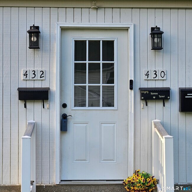 Building Photo - 432 Pearl Harbor St