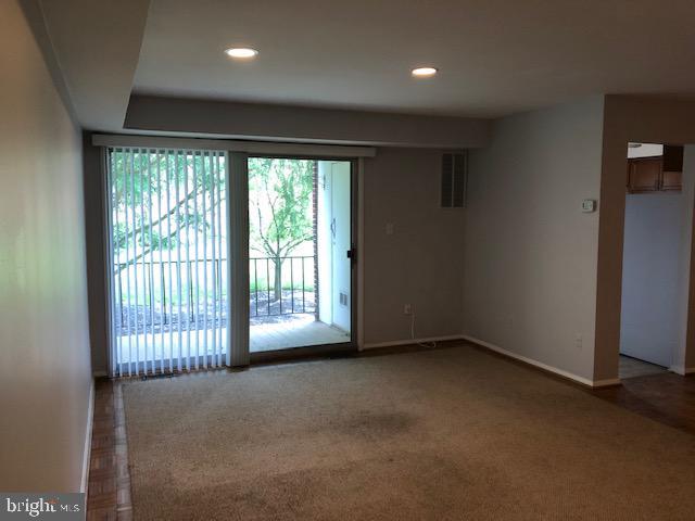 Building Photo - 351 Homeland Southway