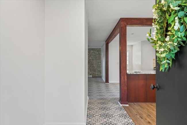 Building Photo - 1554 Estate Dr