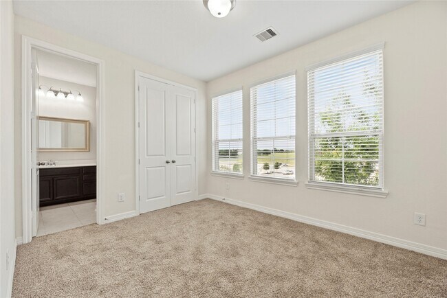 Building Photo - 9679 Towne Lake Pkwy