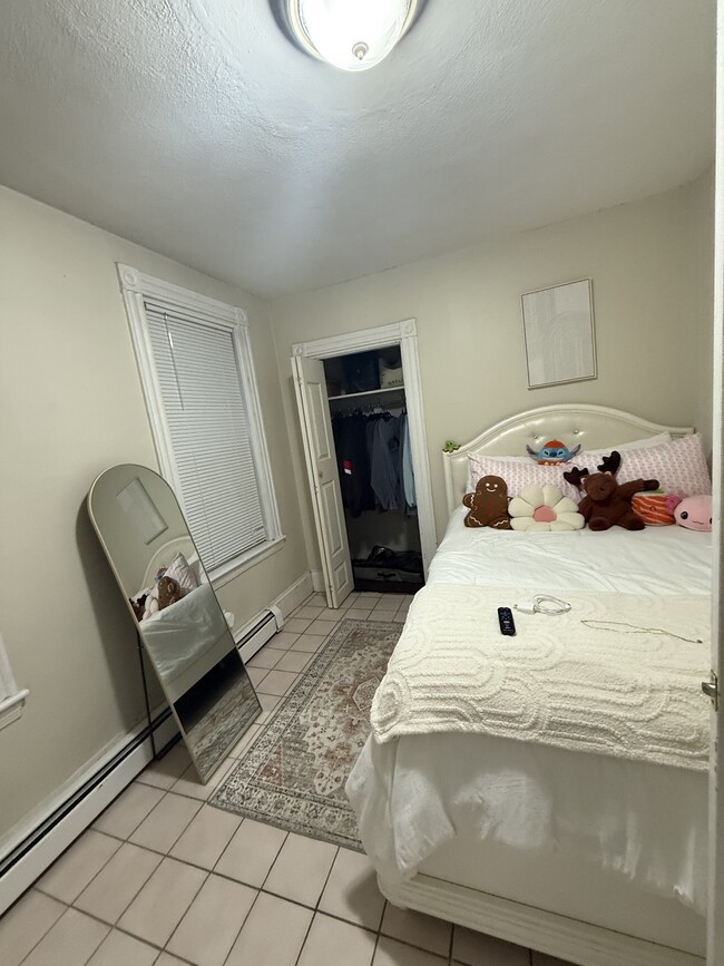 Building Photo - 192 L St