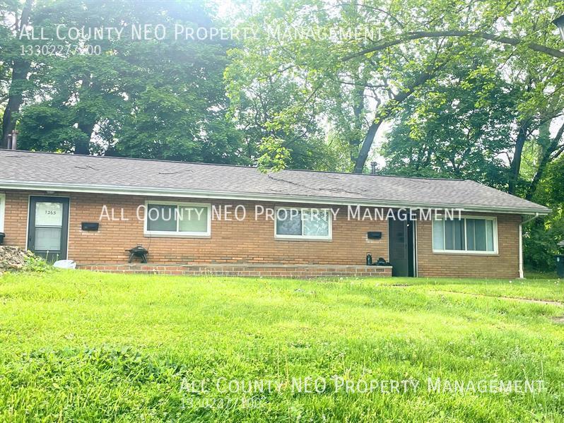 Primary Photo - 2-bedroom, 1-bathroom unit in Akron!