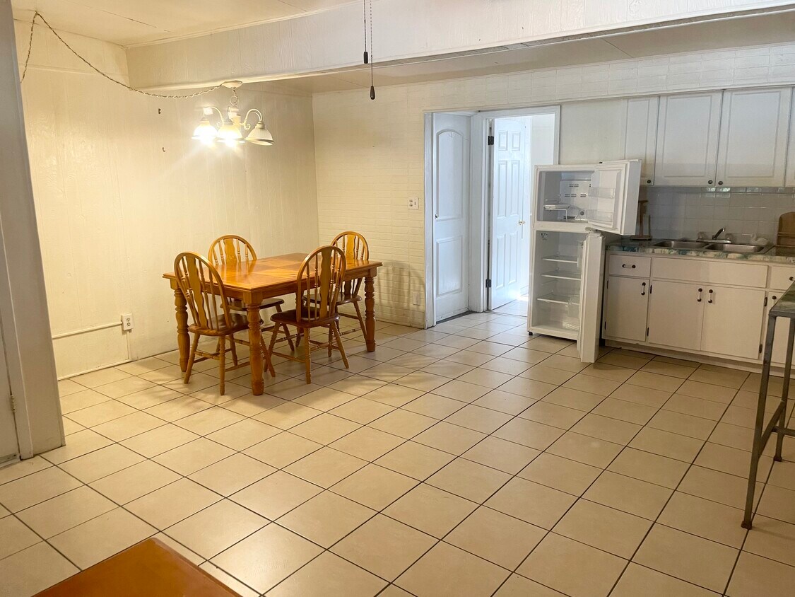 Primary Photo - 151 Highland Ave