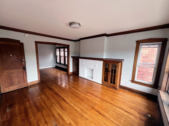 Building Photo - 2817 N Clybourn Ave