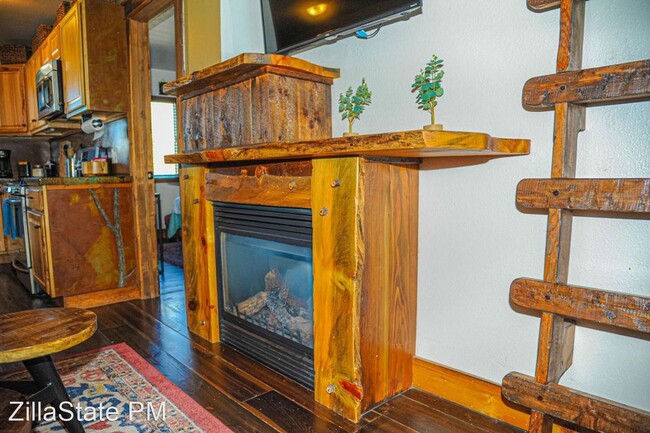 Building Photo - 2 br, 2 bath House - 1910 C Trail St