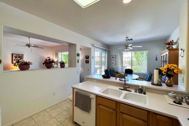 Building Photo - 78984 Spirito Ct