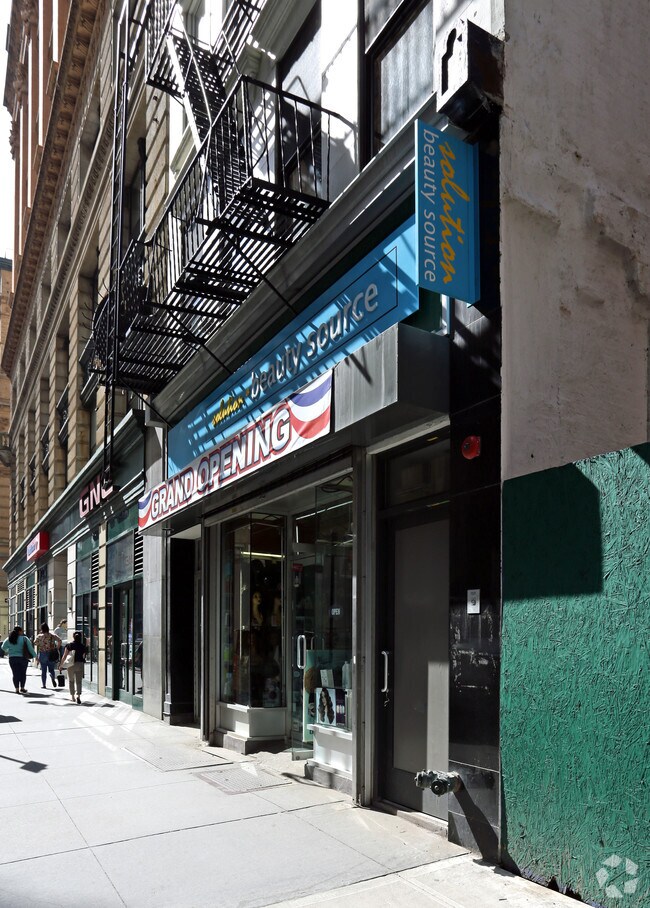 Foto del edificio - 138 Fulton St