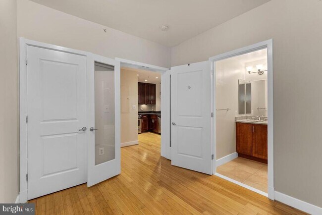 Foto del edificio - 1211 13th St NW