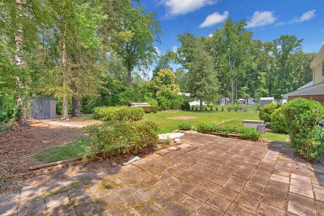 Foto del edificio - Beautiful Renovated 4 Bedroom 2.5 Bathroom Home for Rent!