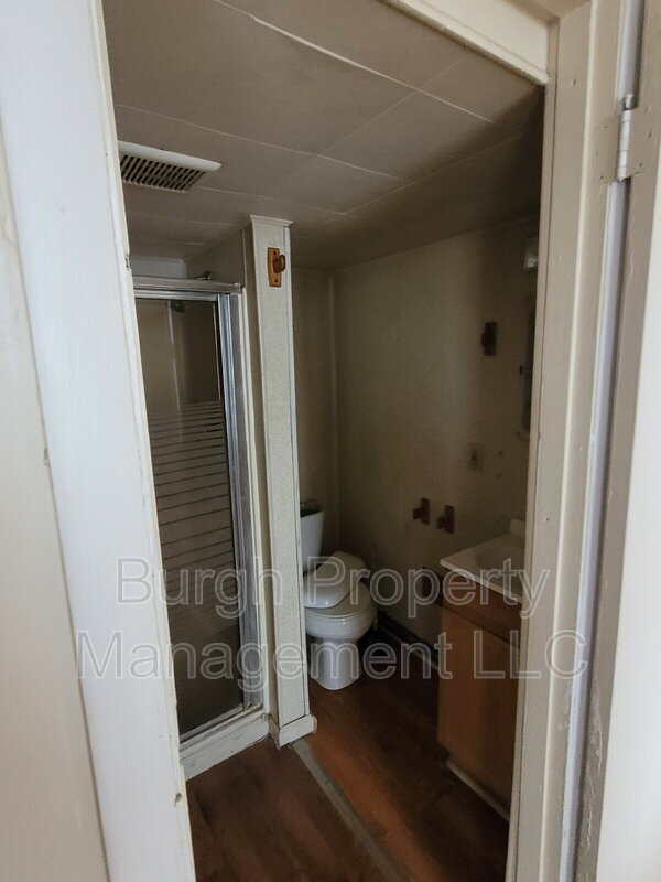 Building Photo - 984 Jefferson Ave