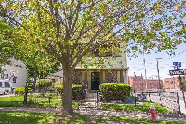 Building Photo - 2766 E 119th St