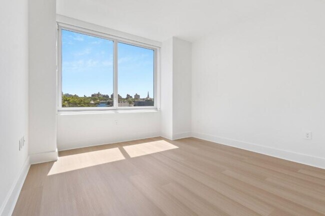 Foto del edificio - 2 bedroom in Brooklyn NY 11217