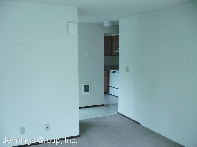 Building Photo - 2933 Willamette St