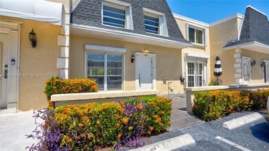 Building Photo - 933 NE 24th Ave