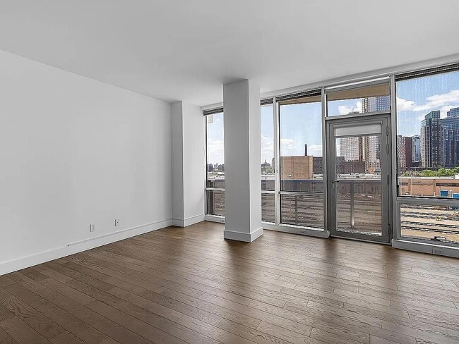 Building Photo - 519 Borden Avenue