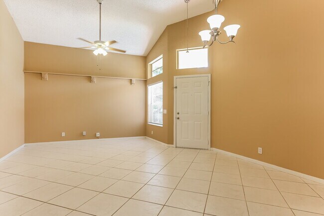Foto del edificio - 153 W Bayridge Dr