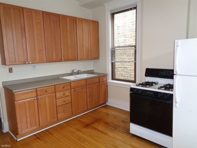 Foto del edificio - 855 W Addison St