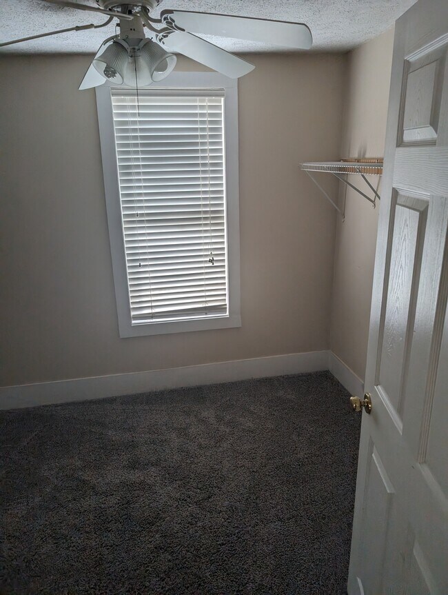 Laundry hook up and storage space - 244 N 10th St
