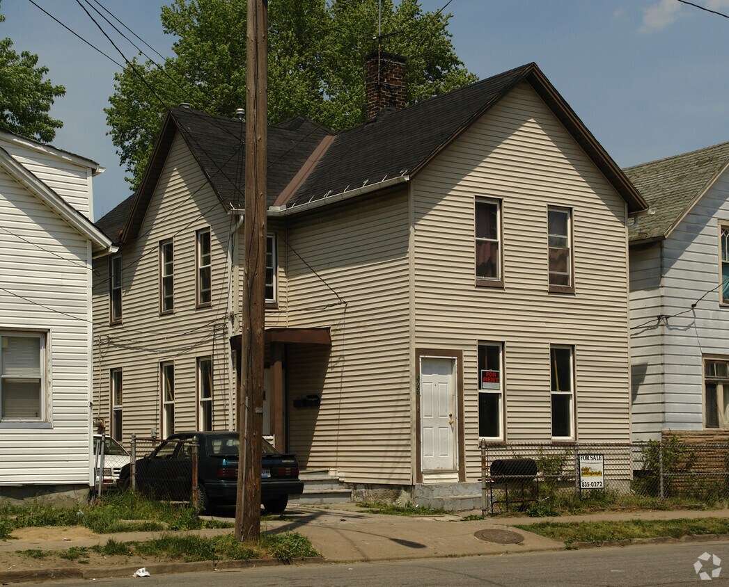 Primary Photo - 3720 Bailey Ave