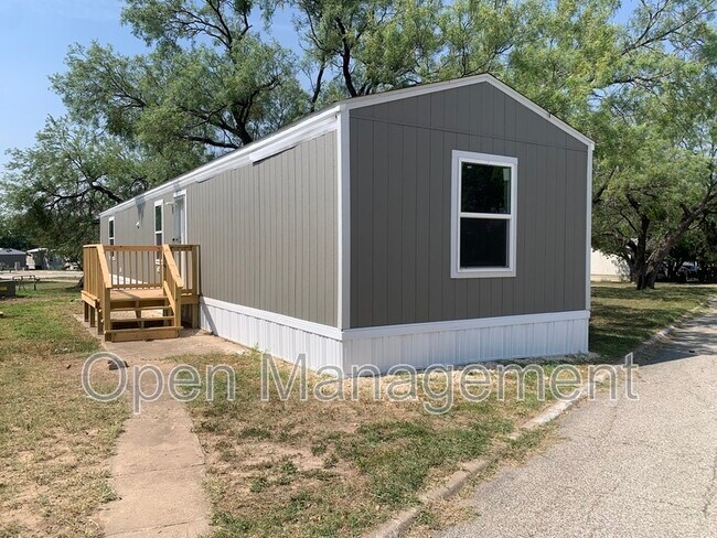 Foto del edificio - 2501 Martin Luther King Dr