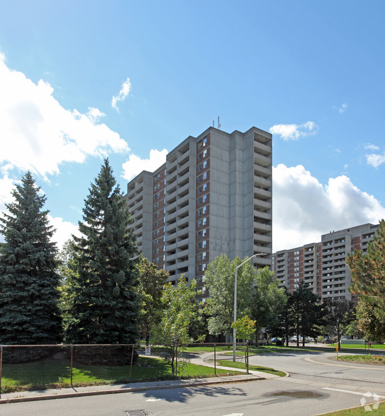 Primary Photo - Clipper Apartments