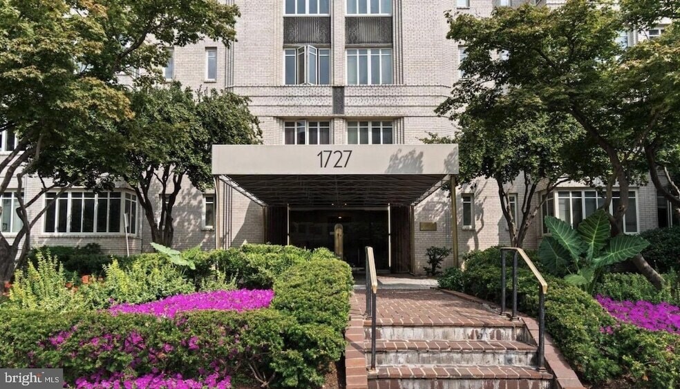 Foto principal - 1727 Massachusetts Ave NW