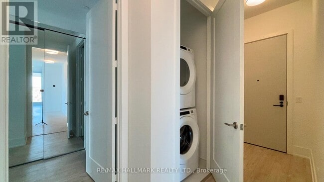 Photo du bâtiment - 115 Denison Ave